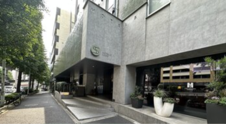 Salon THE First（サロン・ザ・ファースト）